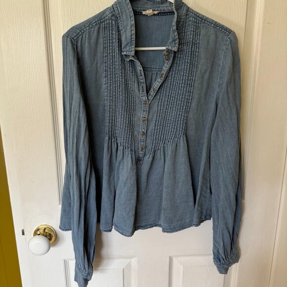 EUC Pilcro Denim Chambray Babydoll Pleated Top - Picture 2 of 6